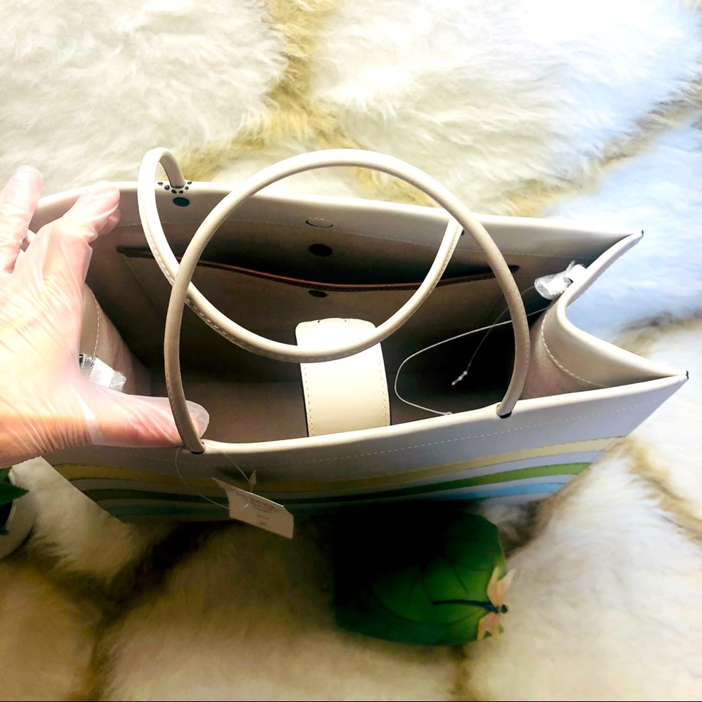 Rare Coach Cashin C9724 Carry 32 Trompe L’oeil, Spring 2022 Runway Collection - Picture 12 of 16